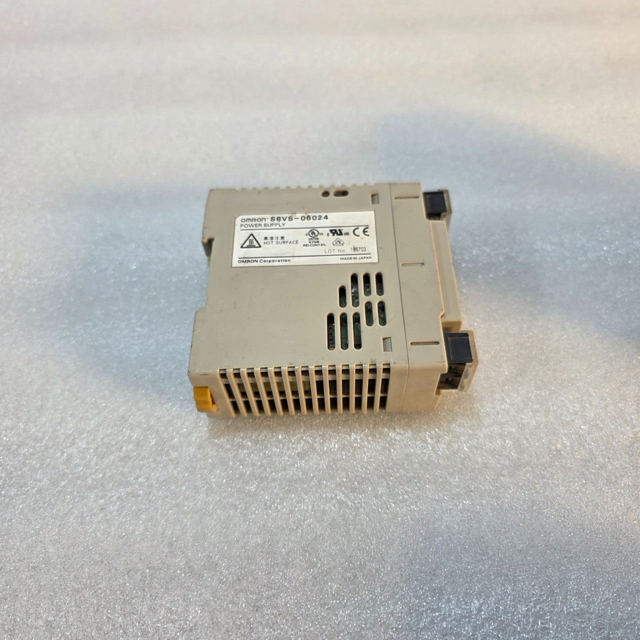 OMRON S8VS-06024 INDUSTRIAL SWITCHING POWER SUPPLY