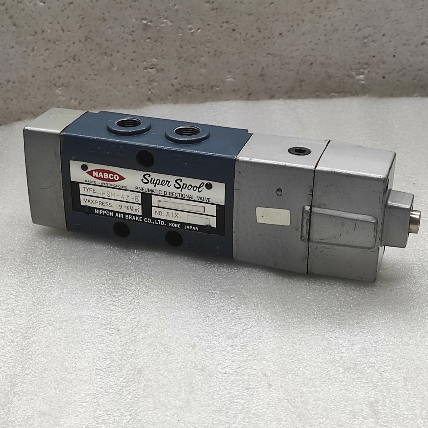 NABCO PSM-43-B PNEUMATIC DIRECTIONAL VALVE 9KGF/CM2