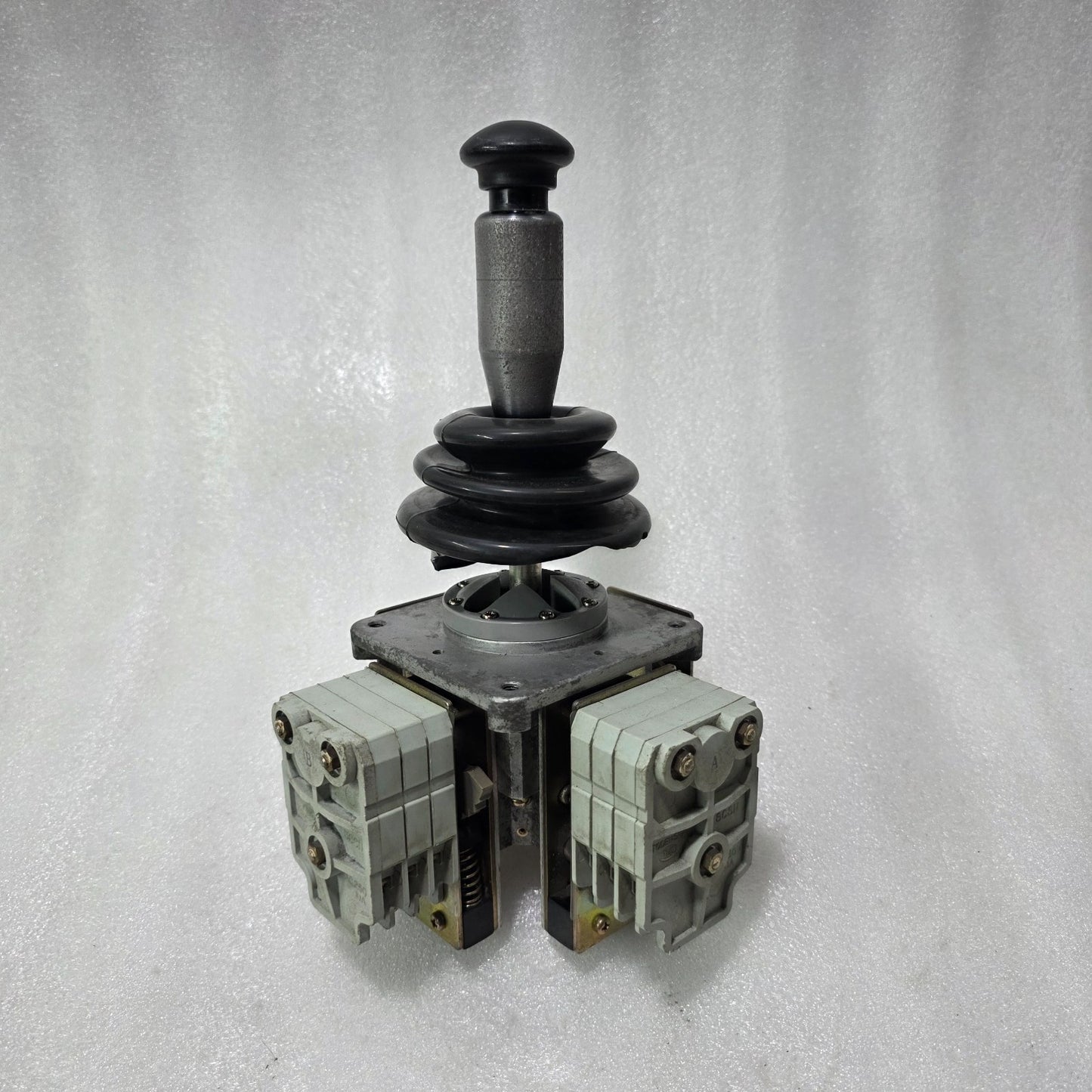 TODENSHA K-32058-1 INDUSTRIAL JOYSTICK SWITCH SCSN93 CONTACT