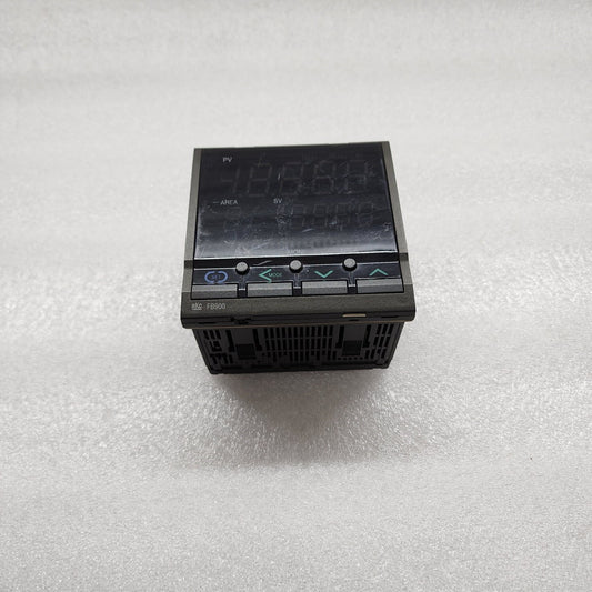 RKC INSTRUMENT FB900 TEMPERATURE CONTROLLER 13J21020 100-240V