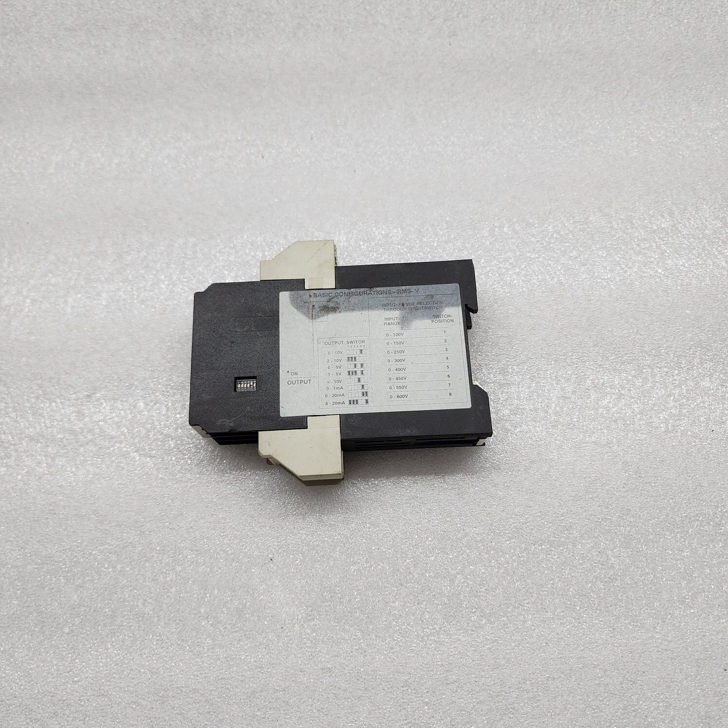 ENTRELEC RMS-V VOLTAGE CONVERTER 0.040.009.14 110-240VAC