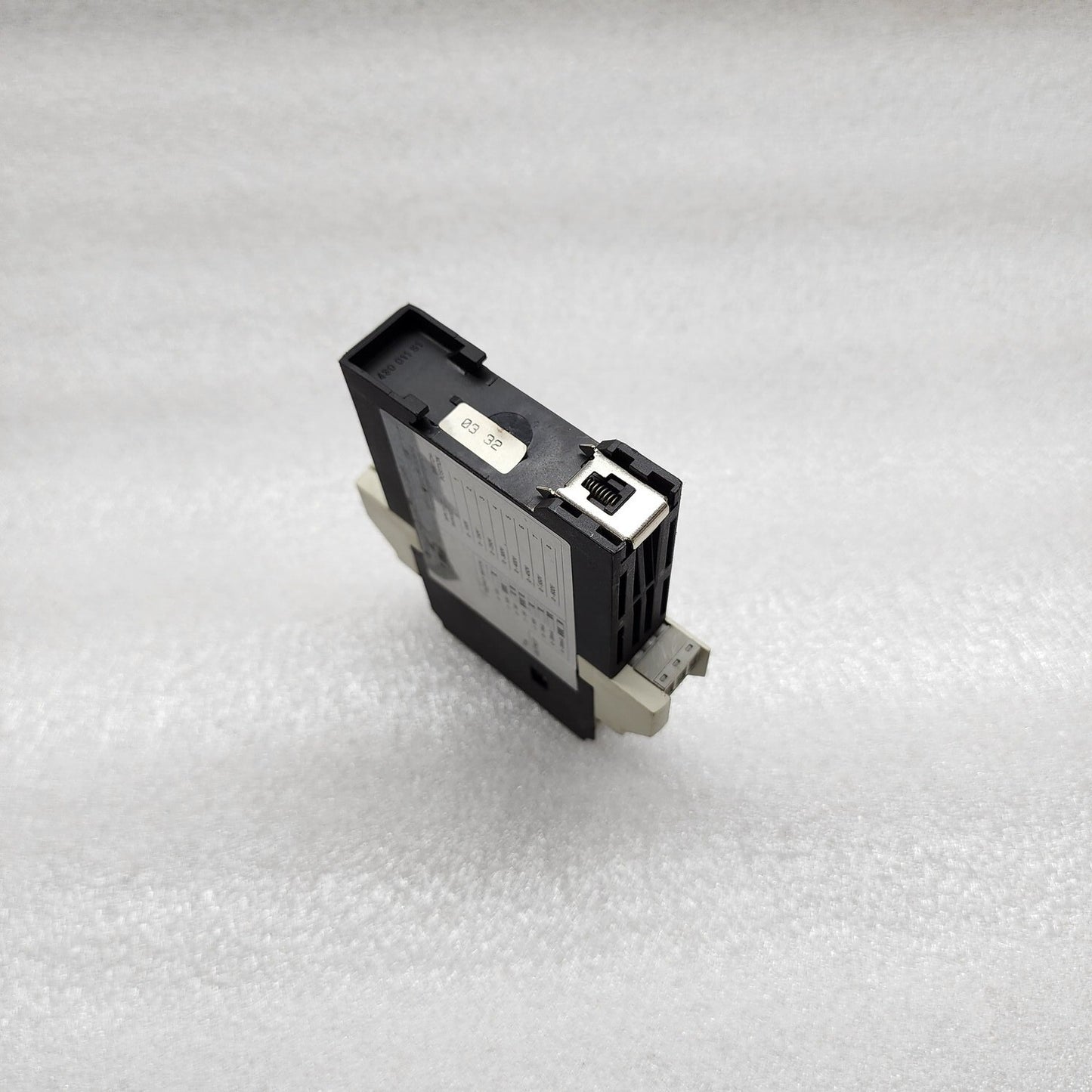 ENTRELEC RMS-V VOLTAGE CONVERTER 0.040.009.14 110-240VAC