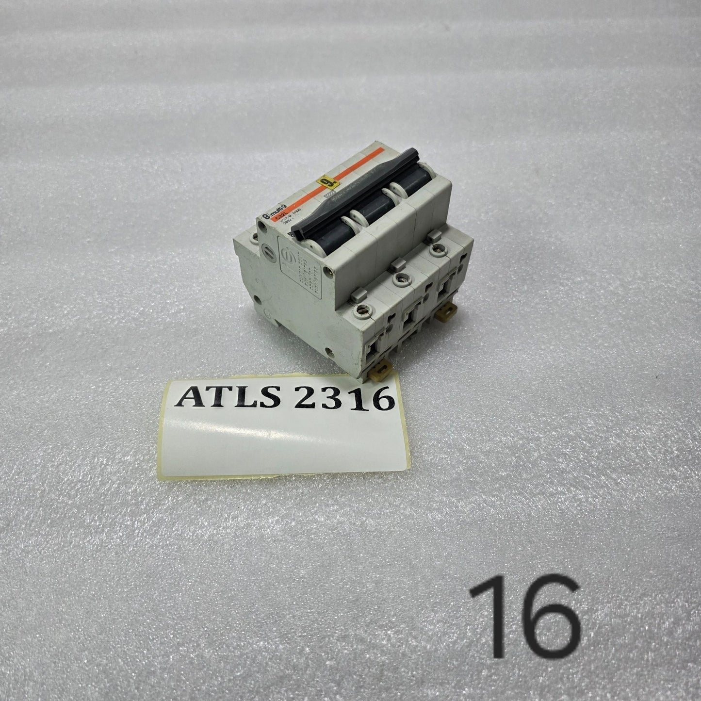 MERLIN GERIN MULTI 9 C32L 3 POLE MCB 15A 380V CIRCUIT BREAKER | IEC P1 22KA