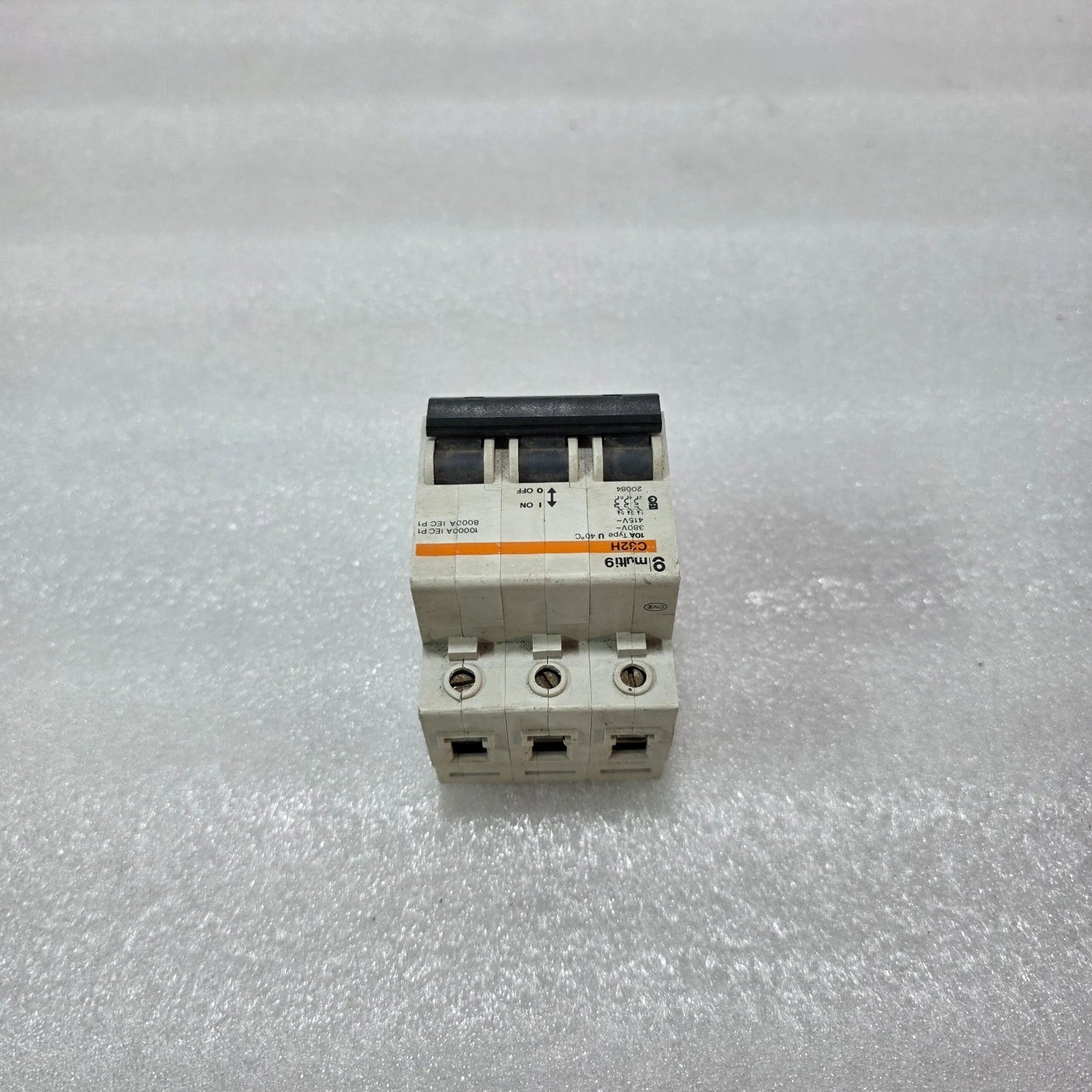 MERLIN GERIN MULTI 9 C32H 10A 3 POLE MCB 380/415V 10KA CIRCUIT BREAKER