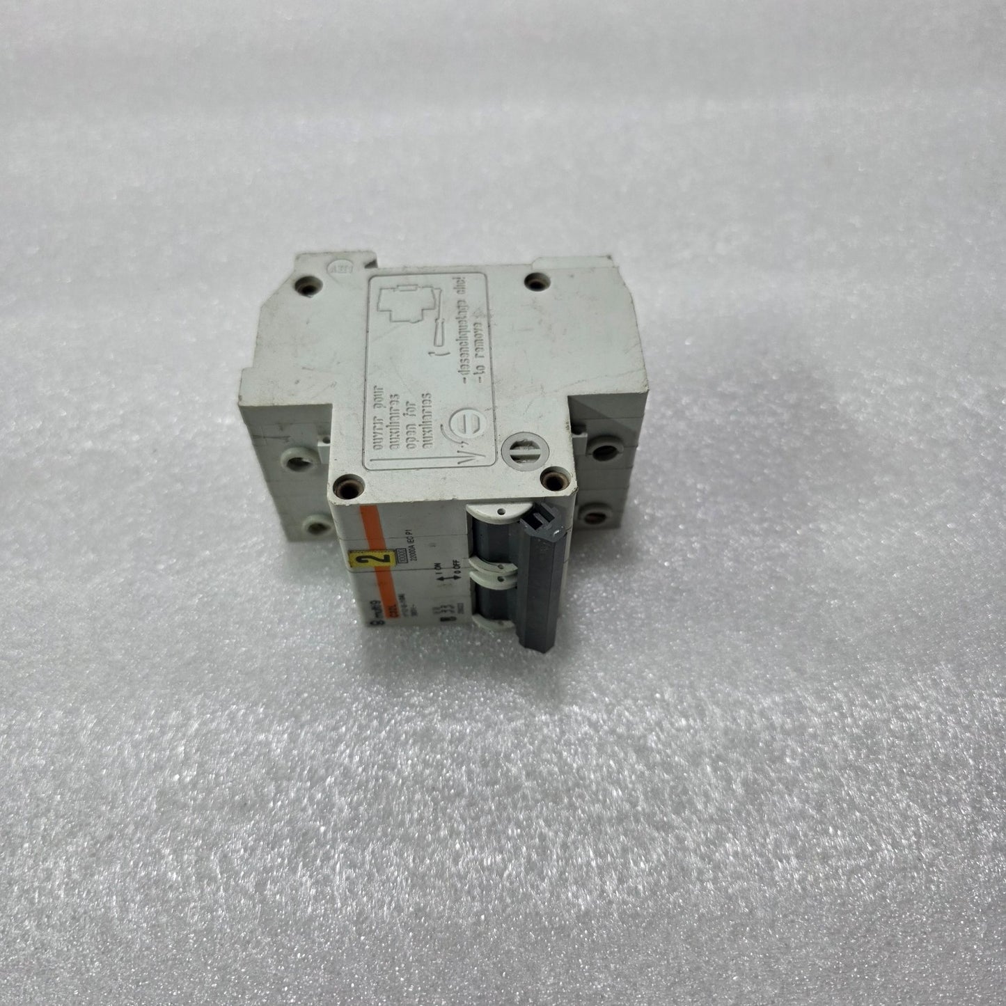 MERLIN GERIN MULTI 9 C32L 10A MCB 380V TYPE U CIRCUIT BREAKER | 10KA 22KA IEC P1