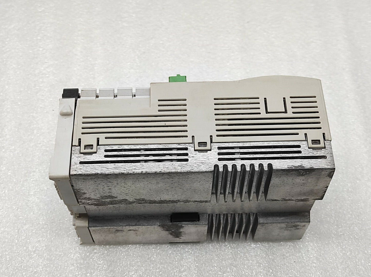 REXROTH INDRA CONTROL L40 CML40.2-SP-330-NA-NNNN-NW R911170255 GQ1