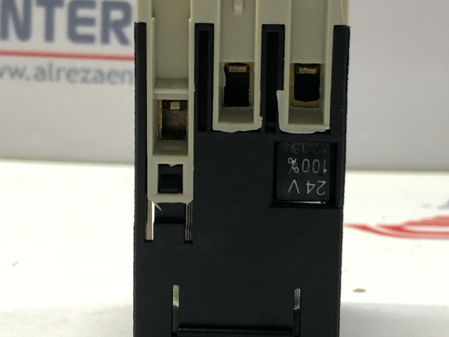 SE LP1SK0600BD MINI CONTACTOR COIL VOLTAGE 24V