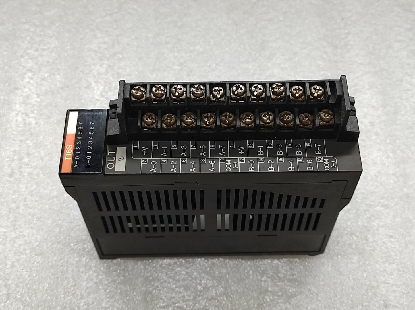 IDEC PF3S-T16S TR. OUTPUT MODULE FA-3S
