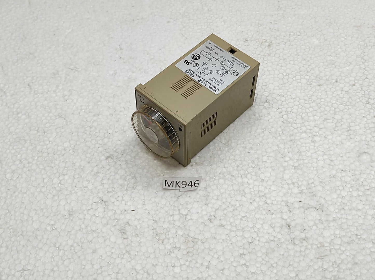 OMRON E5C2-R20G TEMPERATURE CONTROLLER 100/110V AC E5C2R20G