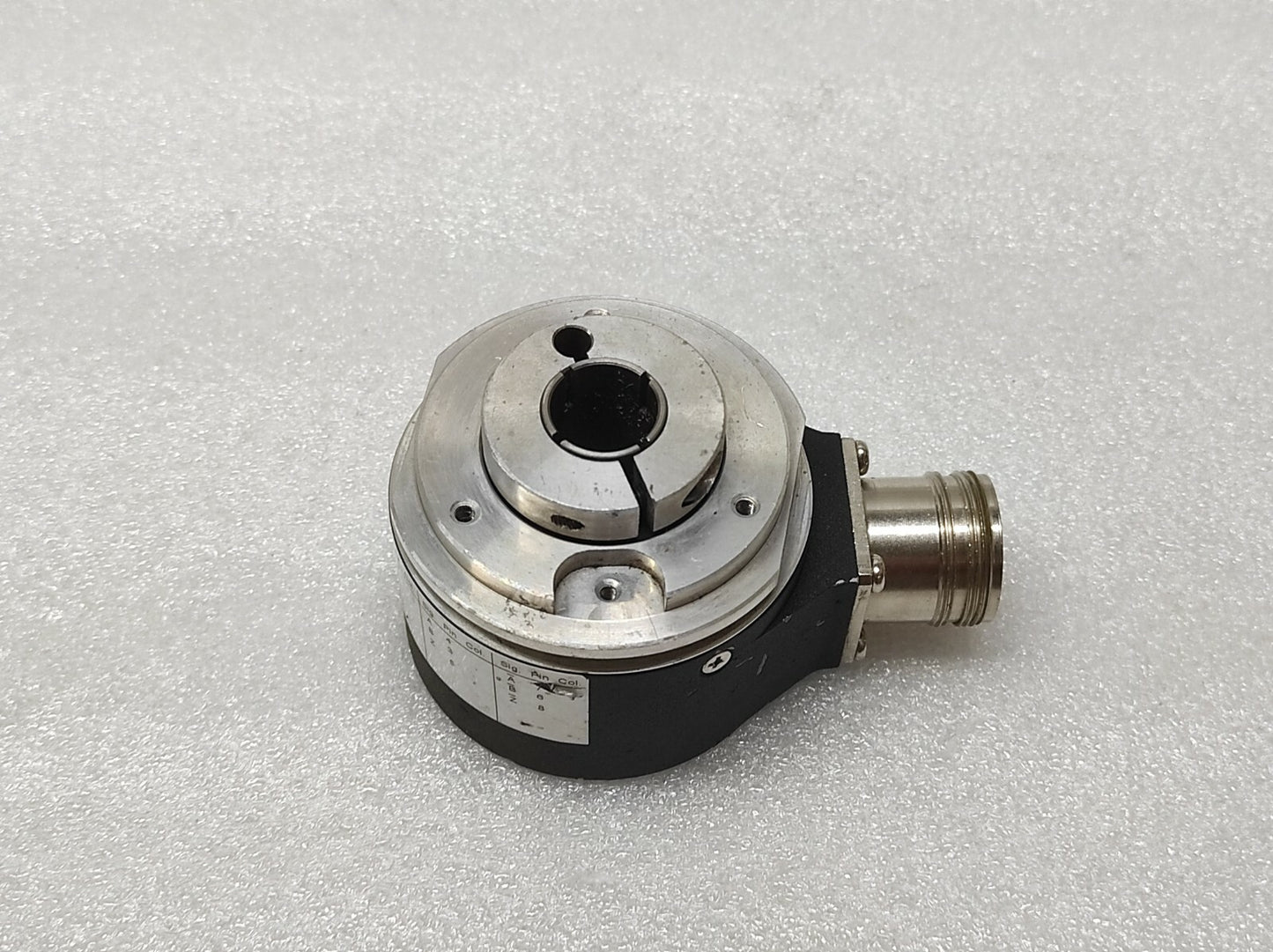 ELCO INDUSTRY AUTOMATION EB58W14R-H4TR-512.9L2500 ENCODER 5-30VDC
