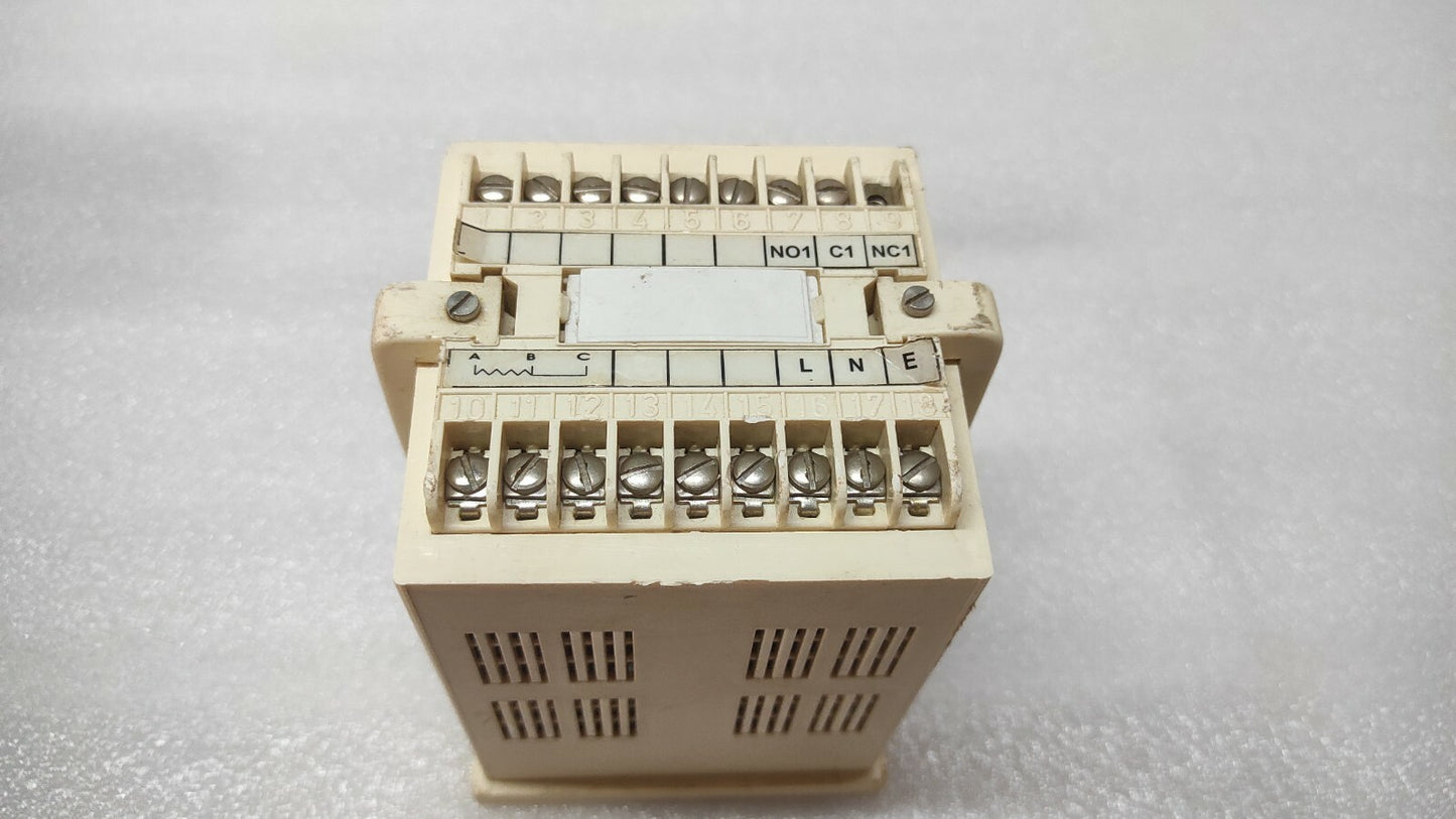 FUSION CONTROLS 801P331002 TEMPERATURE  MONITOR RTD PT100 230VAC