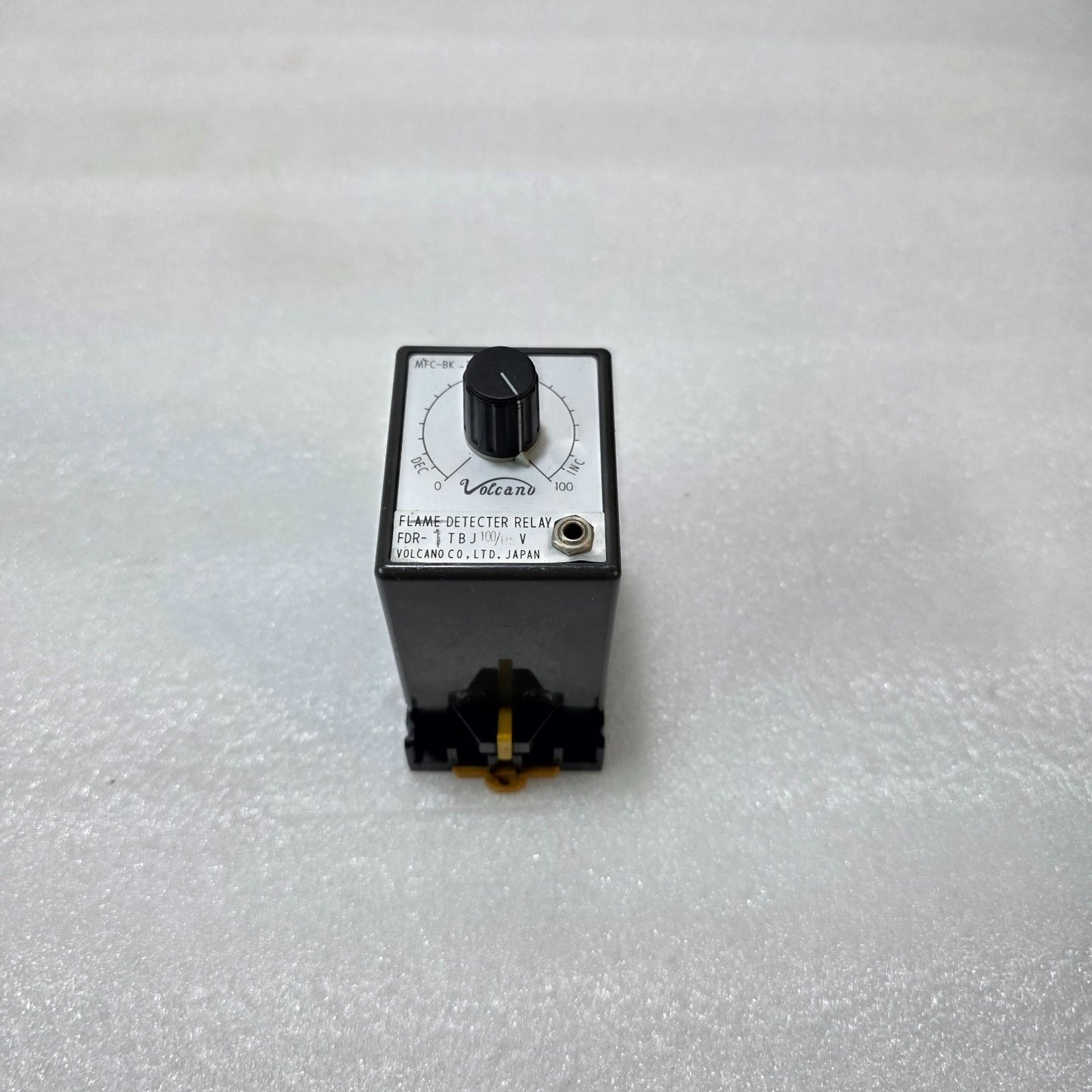 VOLCANO FDR-1TBJ FLAME DETECTOR RELAY | BURNER FLAME MONITORING CONTROLLER