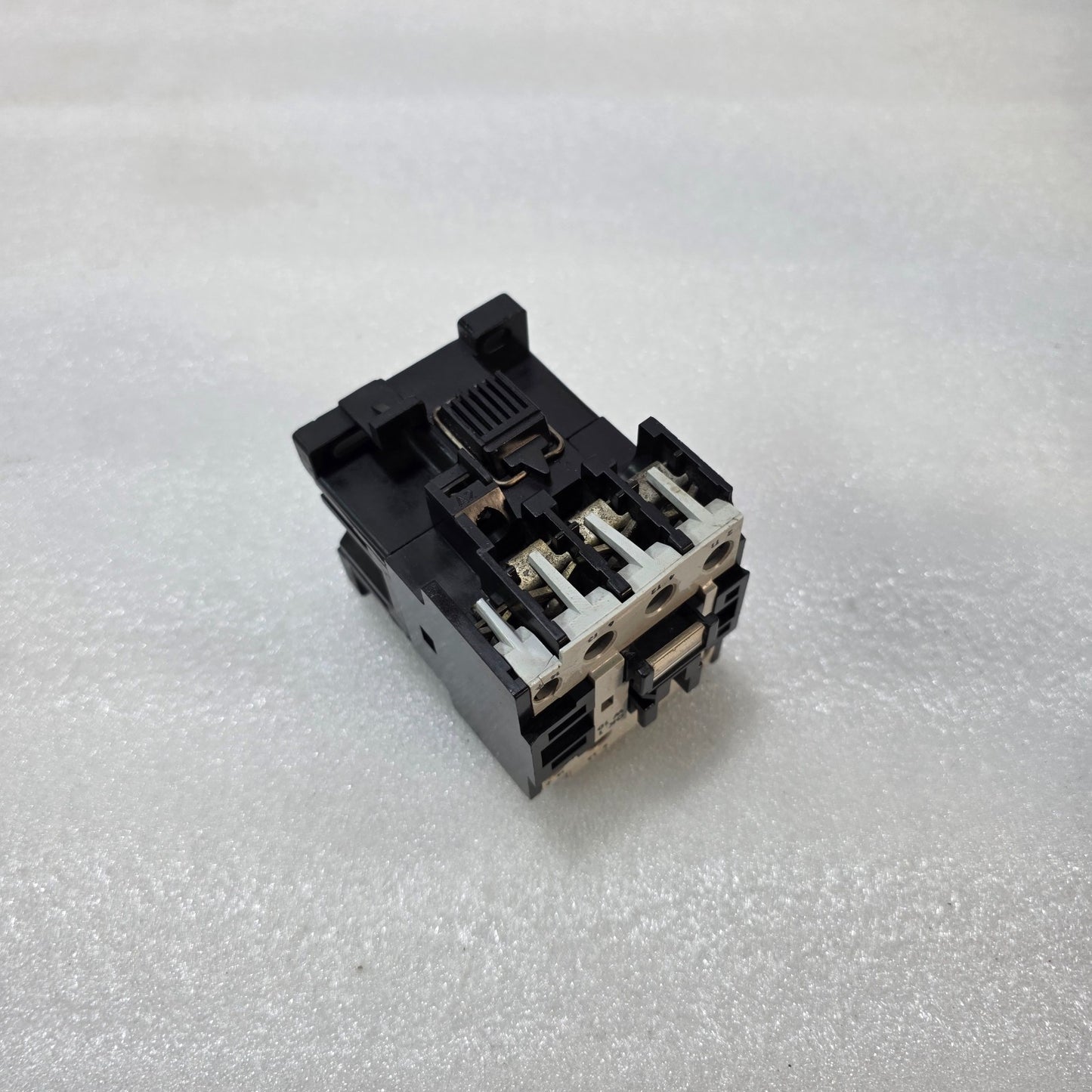 STROMBERG OK1 CONTACTOR 50A 690V AC INDUSTRIAL MOTOR CONTACTOR WITH 240V COIL