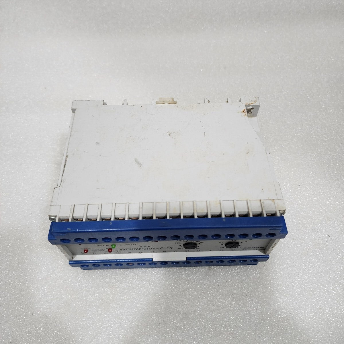 SELCO T4800-00 LOAD SHARER 380-440V
