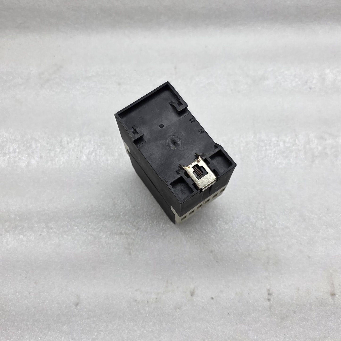 ENTRELEC ENN LIQUID LEVEL MONITORING RELAY  2.450.051.00 220-240V