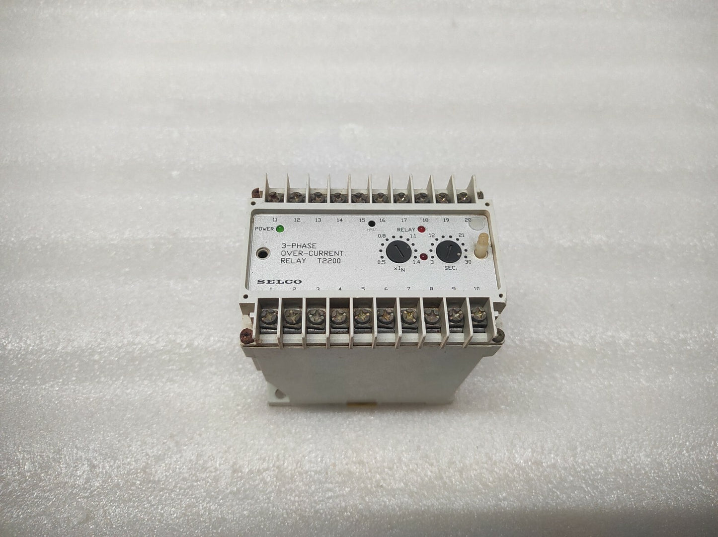 SELCO T2200-13 3-PHASE OVERCURRENT RELAY 240VAC
