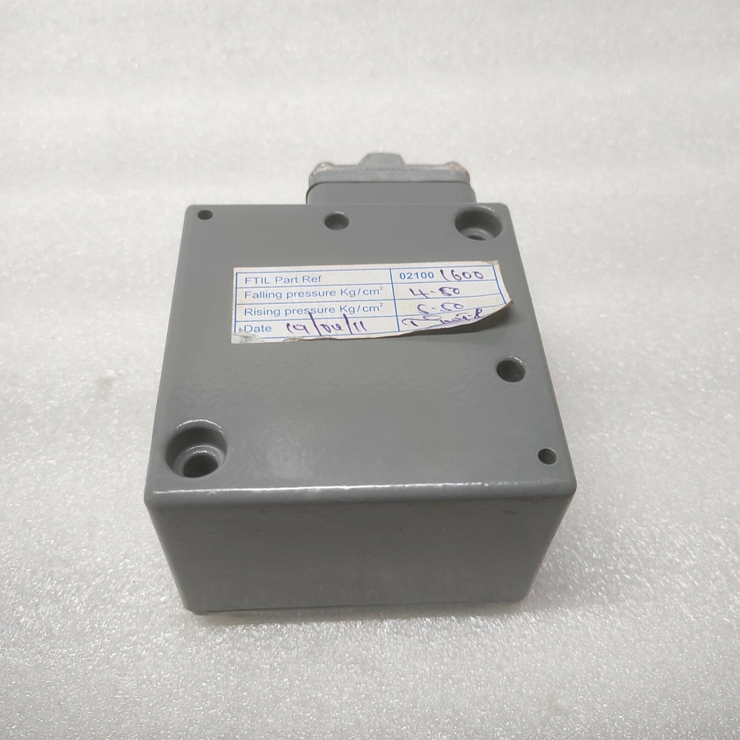 SQUARE-D 9012 GAWM-6 H3Y1 PRESSURE SWITCH 9012GAWM6H3Y1