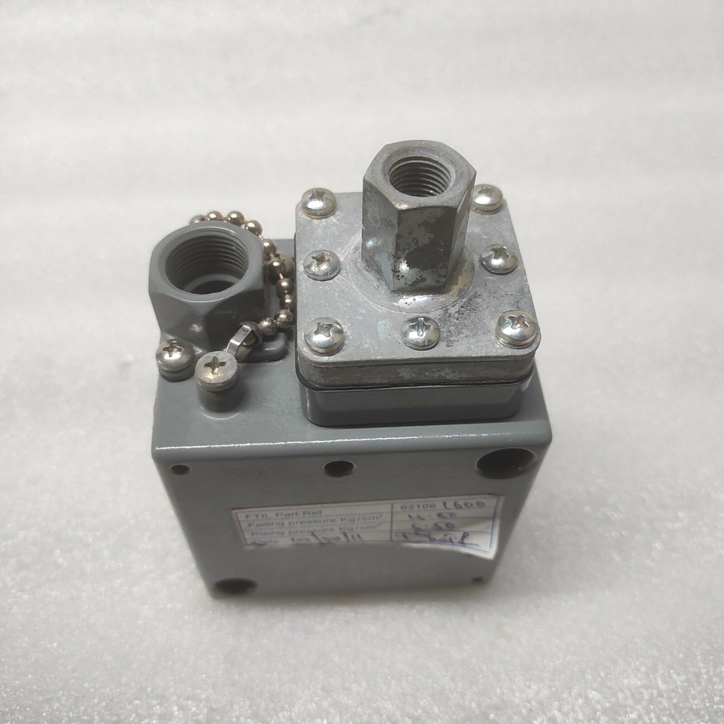SQUARE-D 9012 GAWM-6 H3Y1 PRESSURE SWITCH 9012GAWM6H3Y1