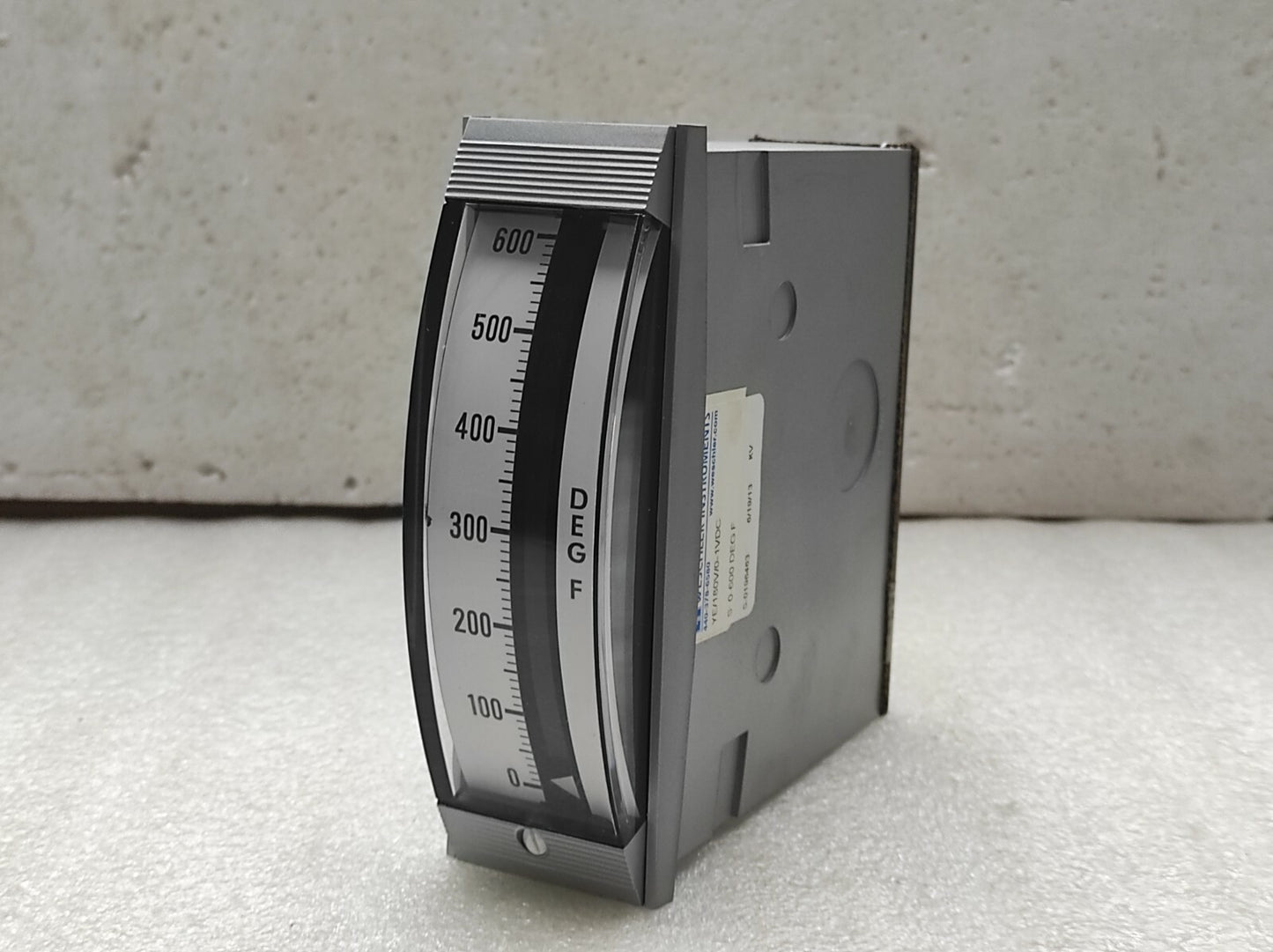 WESCHLER YE/180V/0.1VDC 180183HERLW0003 TEMPERATURE METER 0-600 DEGREES FAHRENHE