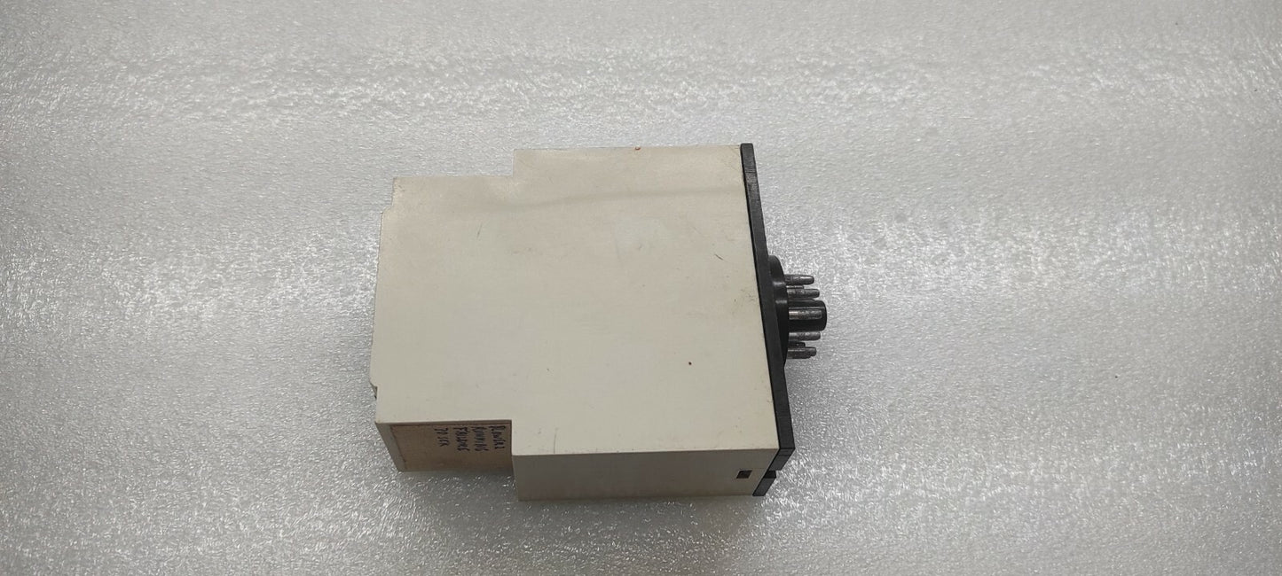 CARLO GAVAZZI PAA01DM24 DELAY ON OPERATE TIMER 24-240VAC/DC