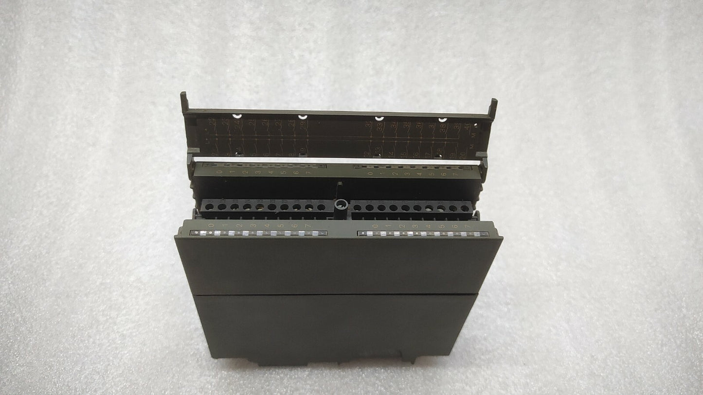 SIEMENS 6ES7 321-1BL00-0AA0 SM321 DIGITAL INPUT MODULE