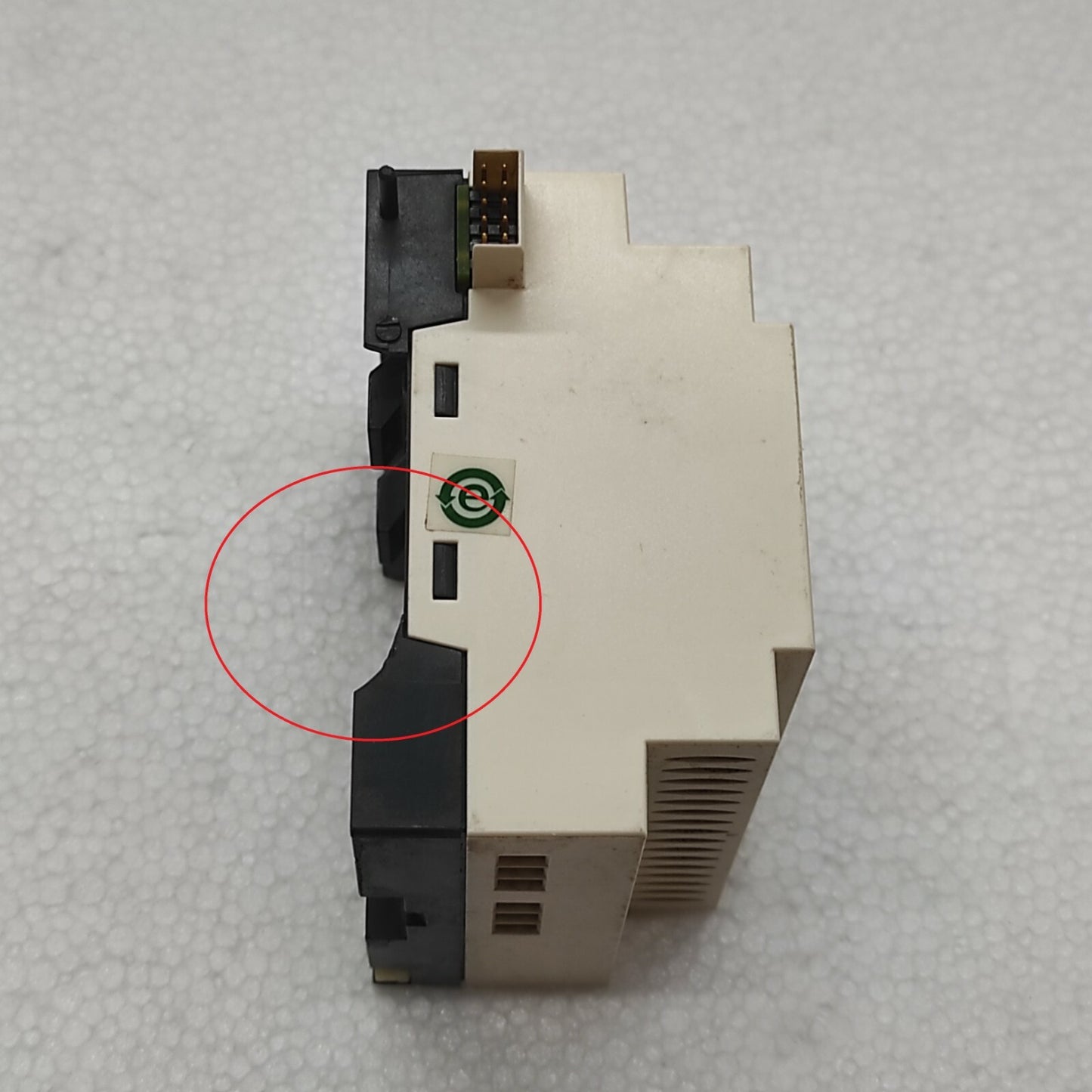 SE SR3 XT101BD ZELIO RELAY