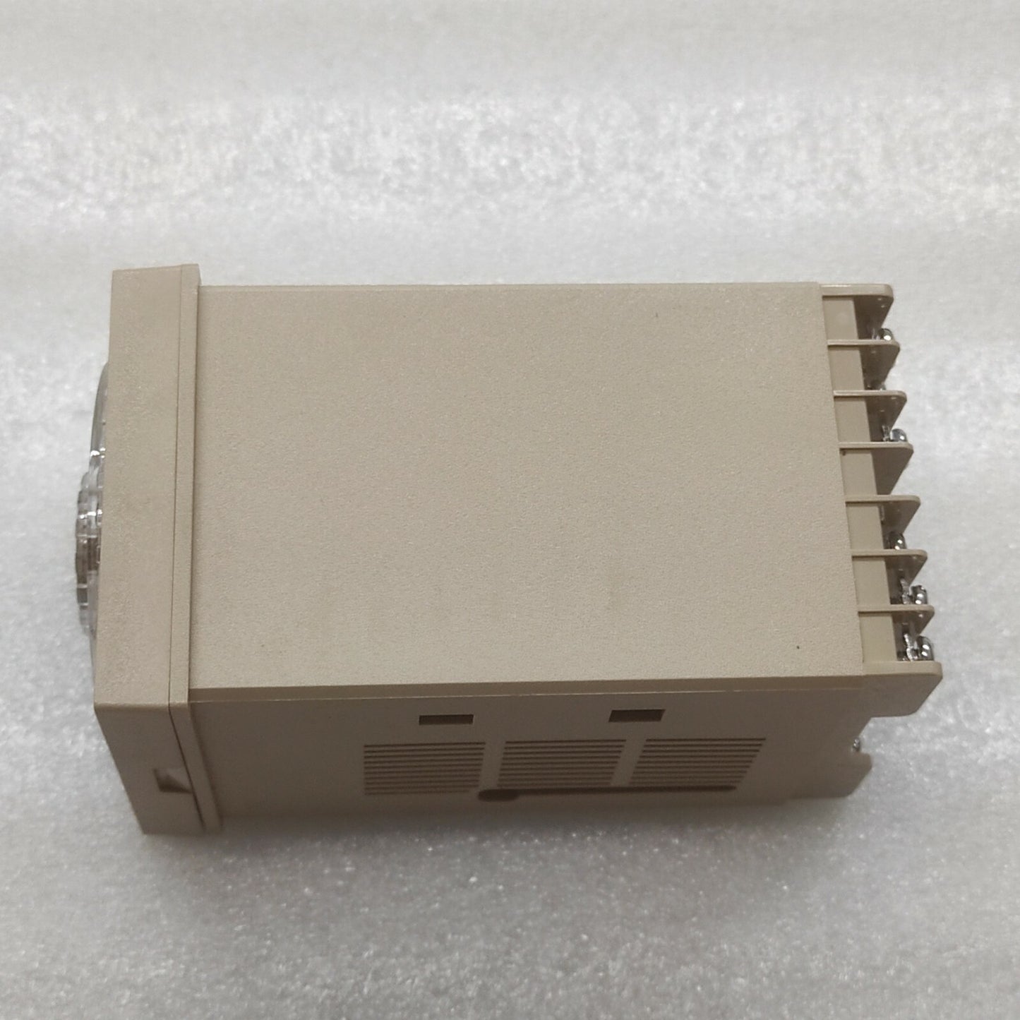 HANYOUNG HY-100_PPMNR05 TEMPERATURE CONTROLLER 0-200'C 110-220VAC