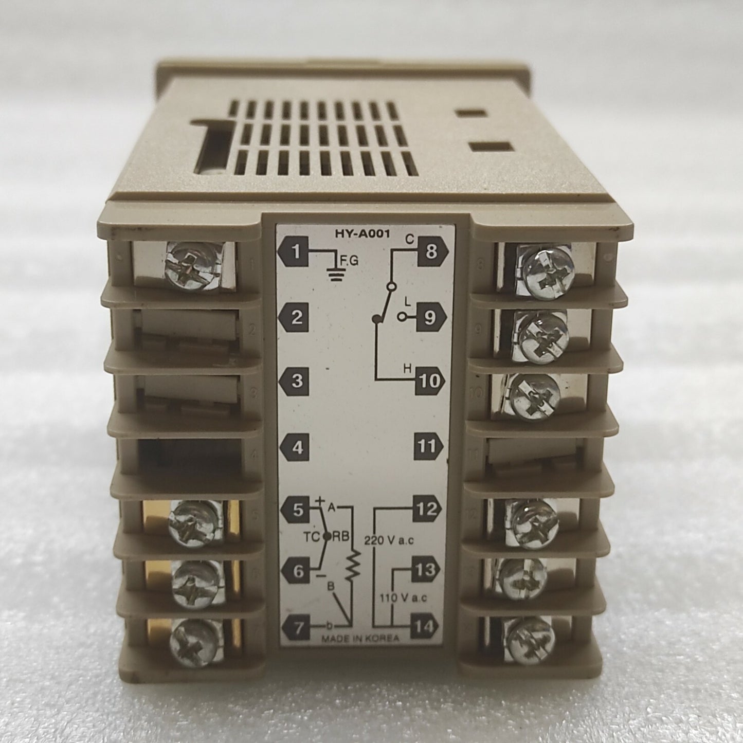 HANYOUNG HY-100_PPMNR05 TEMPERATURE CONTROLLER 0-200'C 110-220VAC