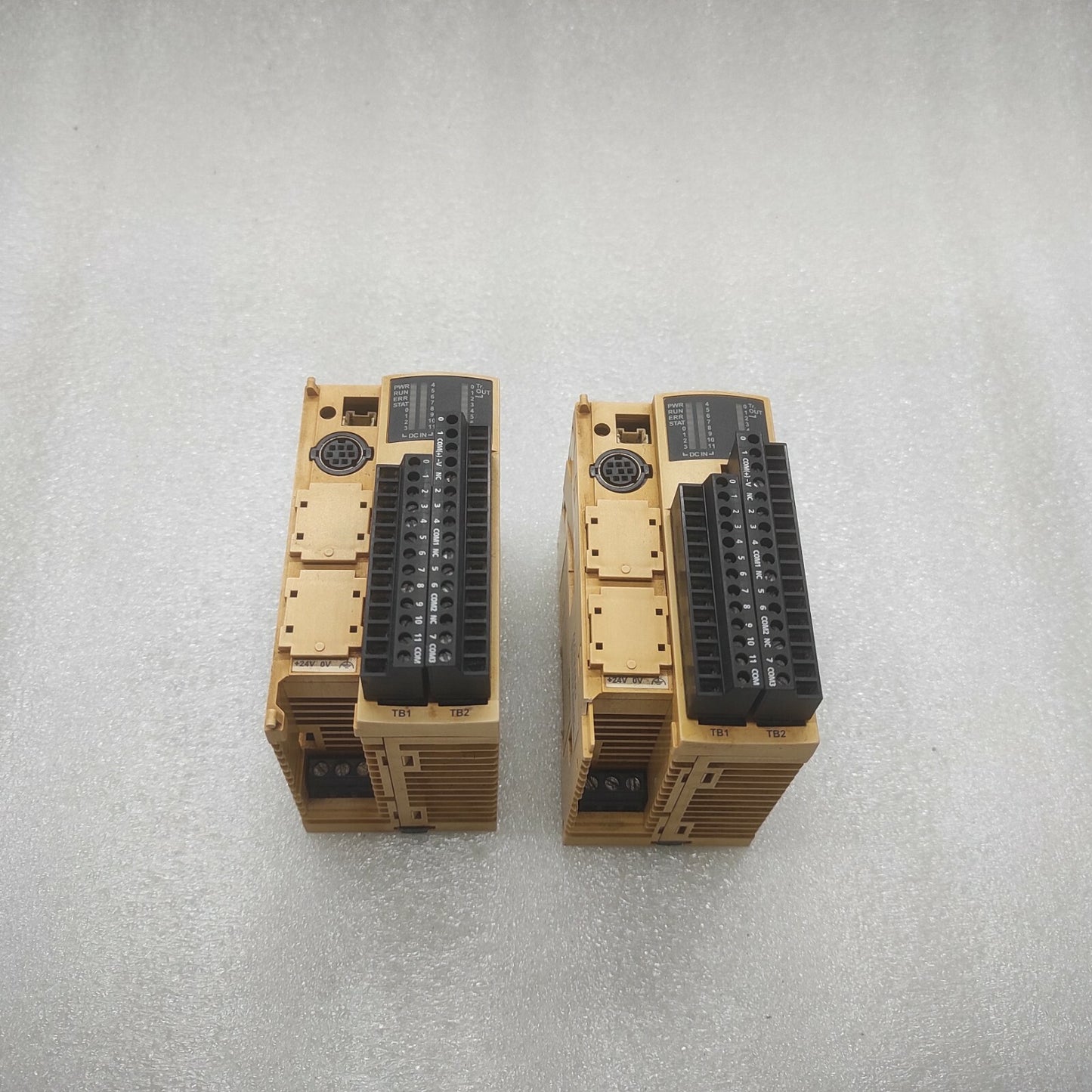 SE TWDLMDA20DRT BASE UNIT 24VDC