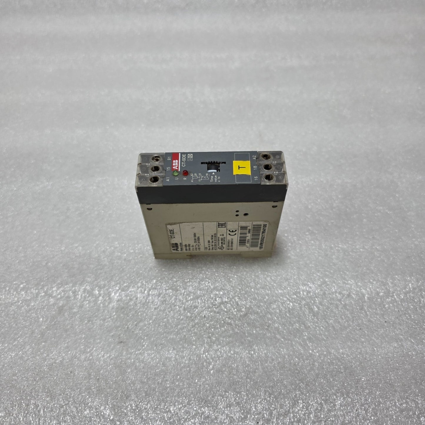 ABB CT-SDE STAR-DELTA TIMER RELAY – CAT. NO. 1SVR550217R4100