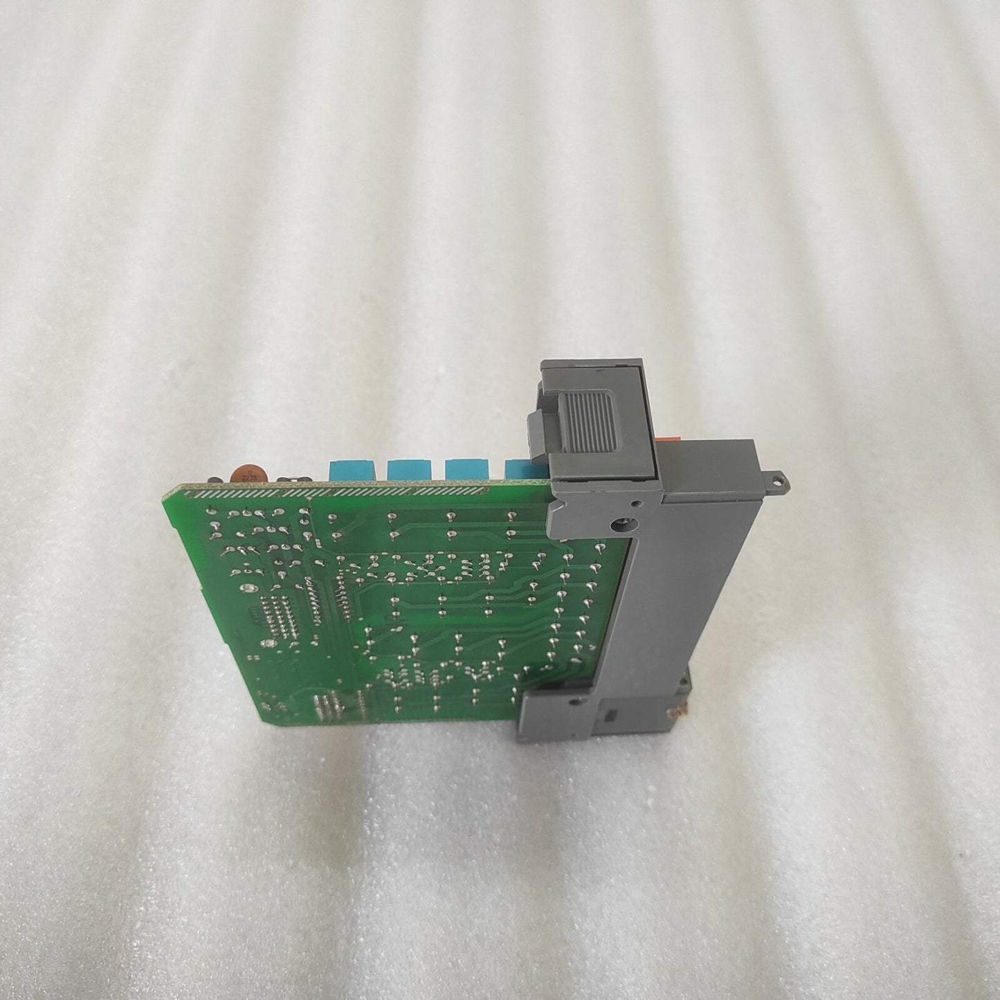 ALLEN BRADLEY CAT 1746-OW16 SLC500 OUTPUT MODULE