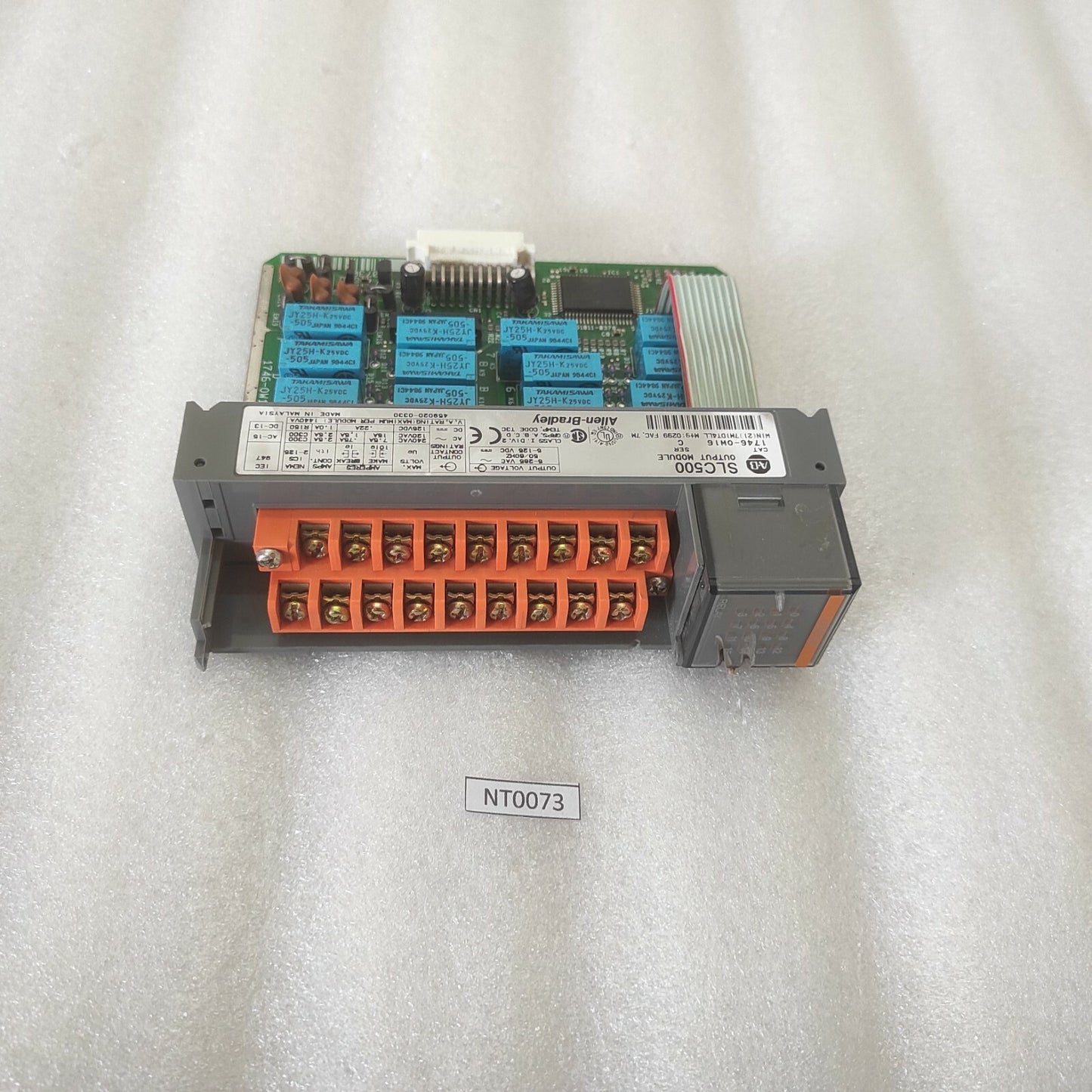ALLEN BRADLEY CAT 1746-OW16 SLC500 OUTPUT MODULE
