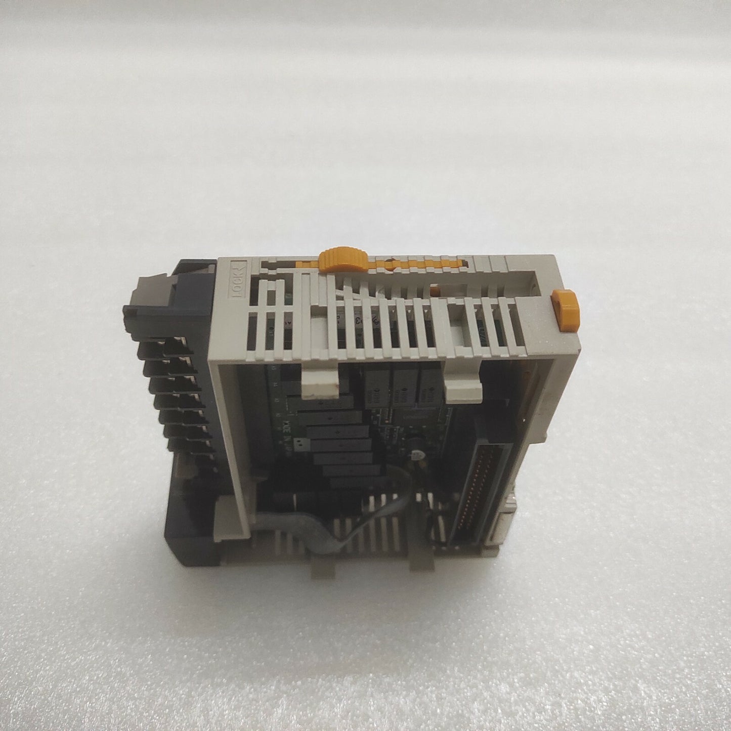 OMRON CQM1-OC222 OUTPUT UNIT