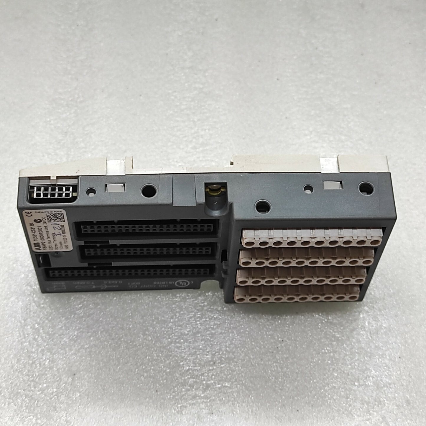 ABB TU551-CS31 B4 CA31 BUS TERMINAL 1SAP210600R0001