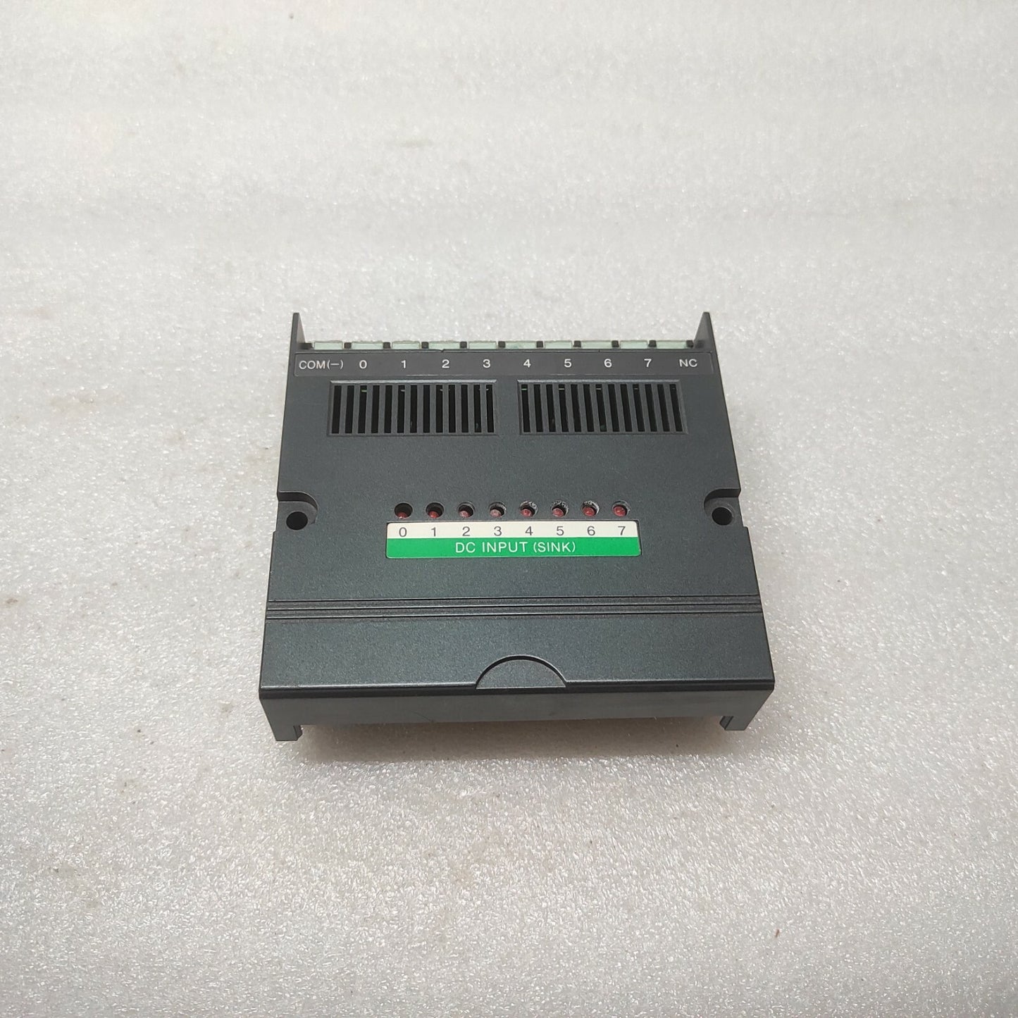 IDEC PFJ-N082U 8-DC INPUT MODULE