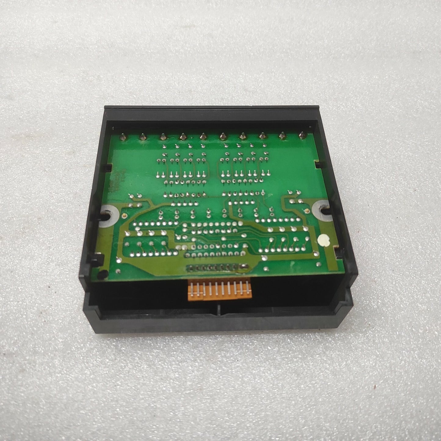 IDEC PFJ-N082U 8-DC INPUT MODULE