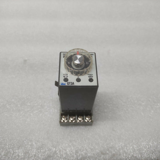 IDEC GT3A-2AF20 MULTIFUNCTION TIMER 100-240VAC