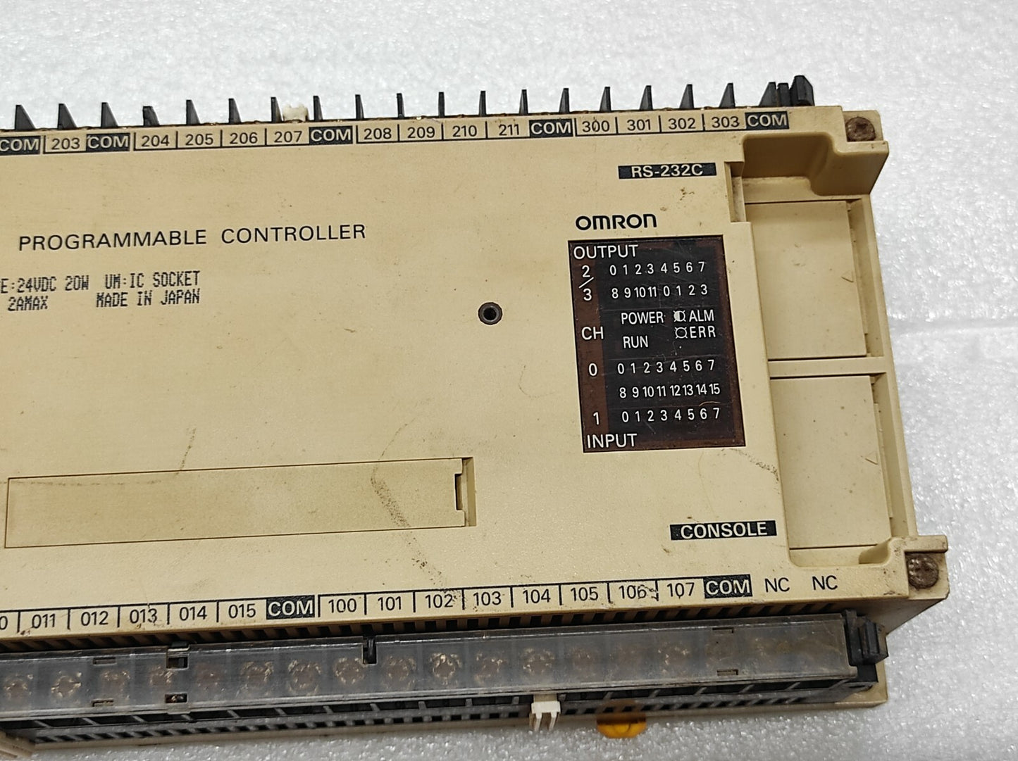 OMRON SYSMAC C40H PROGRAMMABLE CONTROLLER C40H-C2DR-D-V1 24VDC