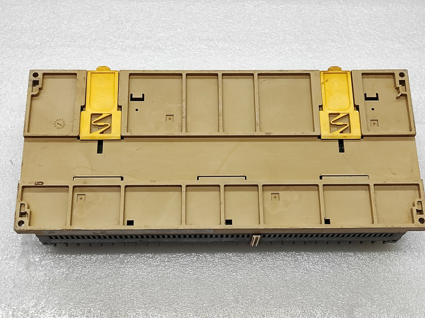 OMRON SYSMAC C40H PROGRAMMABLE CONTROLLER C40H-C2DR-D-V1 24VDC
