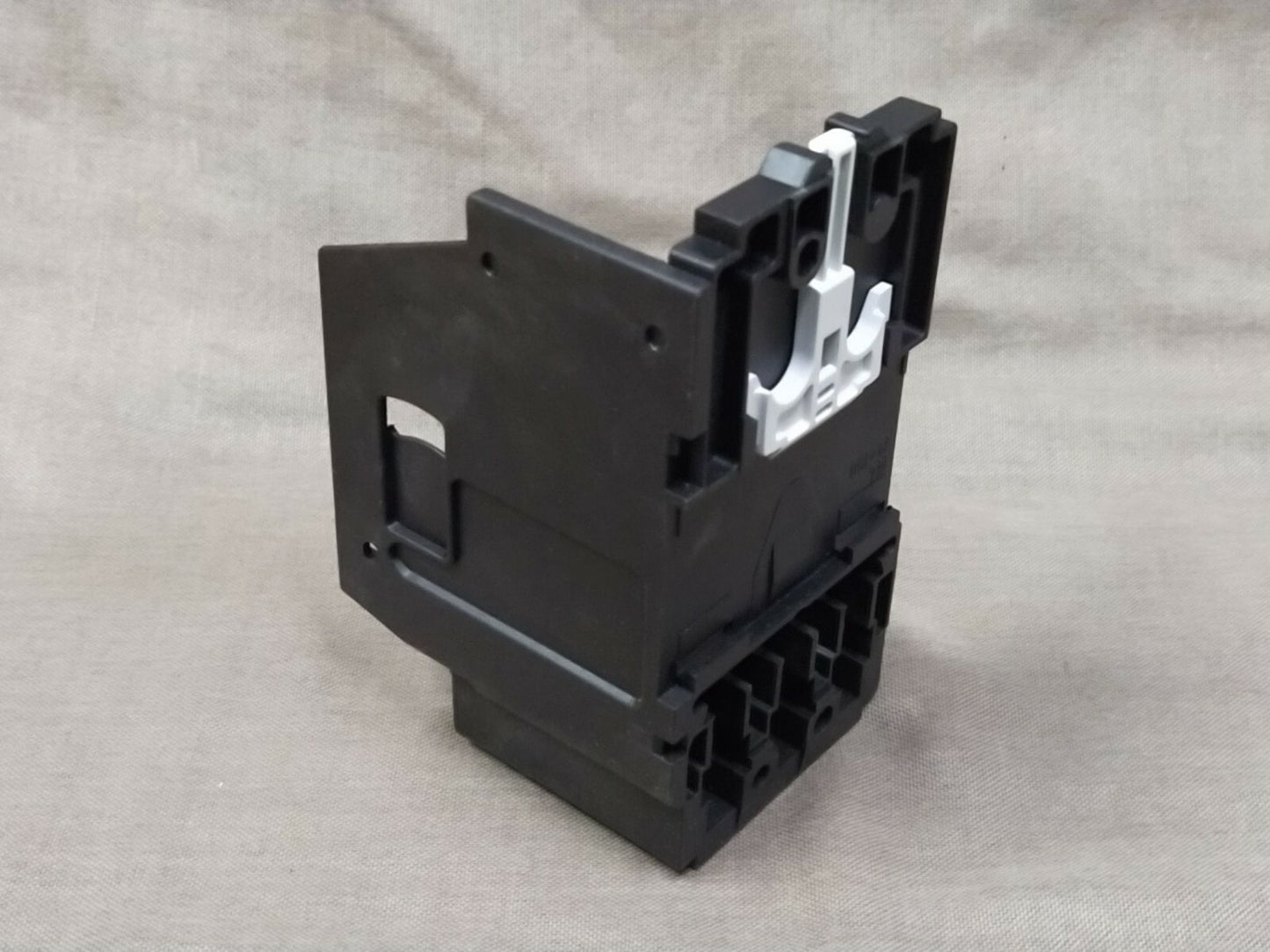 Moeller EZ-PKZ2 Base for Separate Mounting 42A 600V 3PH