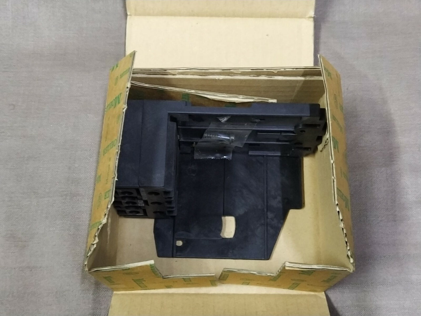 Moeller EZ-PKZ2 Base for Separate Mounting 42A 600V 3PH