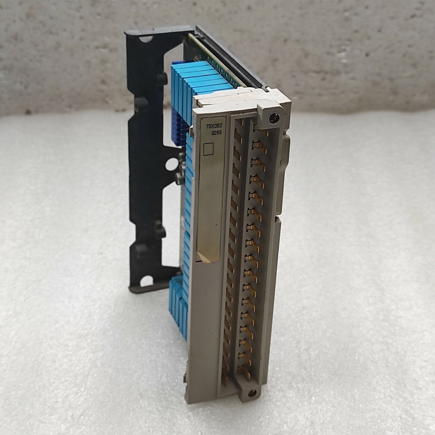 SE TSX MICRO TSXDSZ32R5 32Q REL TBLK WITHOUT CONNECTOR