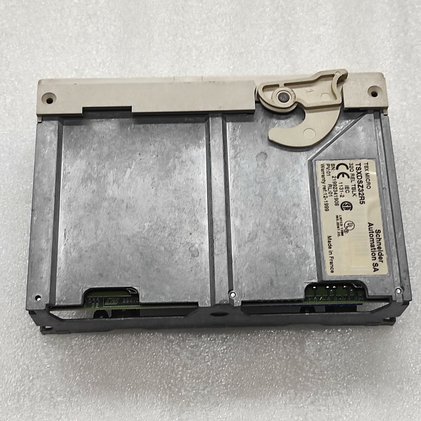 SE TSX MICRO TSXDSZ32R5 32Q REL TBLK WITHOUT CONNECTOR