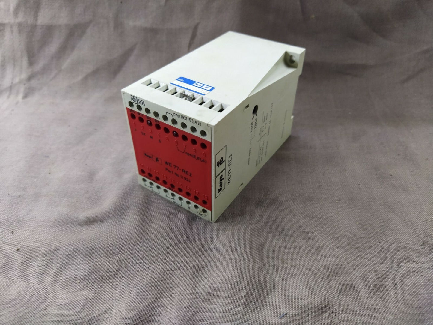Pepperl + Fuchs Koyo WE77-RE2 Switch Amplifier 11924