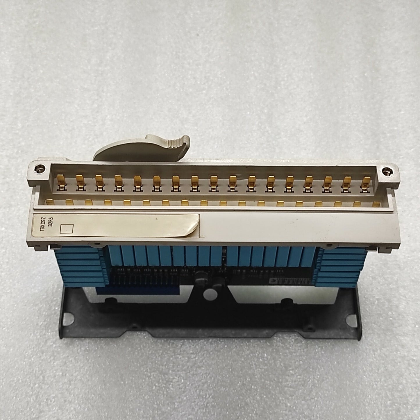 SE TSX MICRO TSXDSZ32R5 32Q REL TBLK WITHOUT CONNECTOR