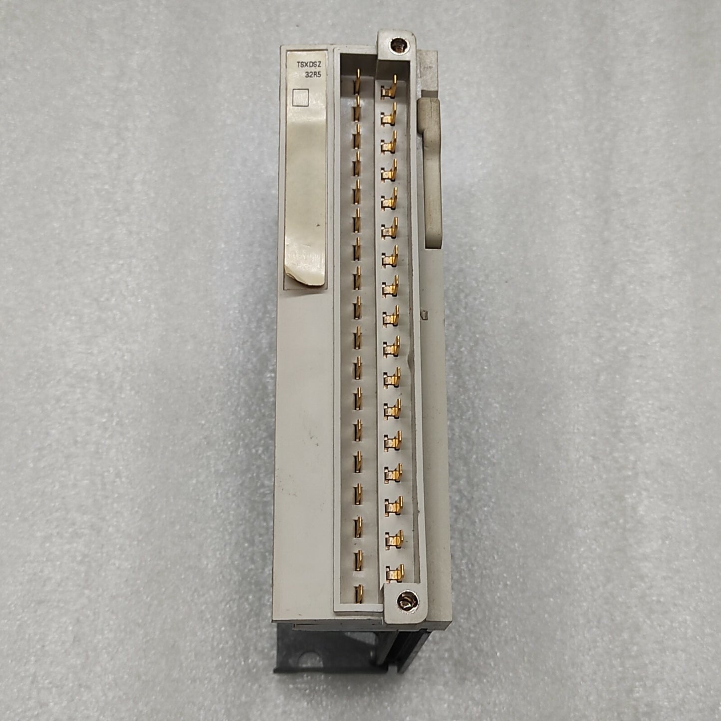 SE TSX MICRO TSXDSZ32R5 32Q REL TBLK WITHOUT CONNECTOR