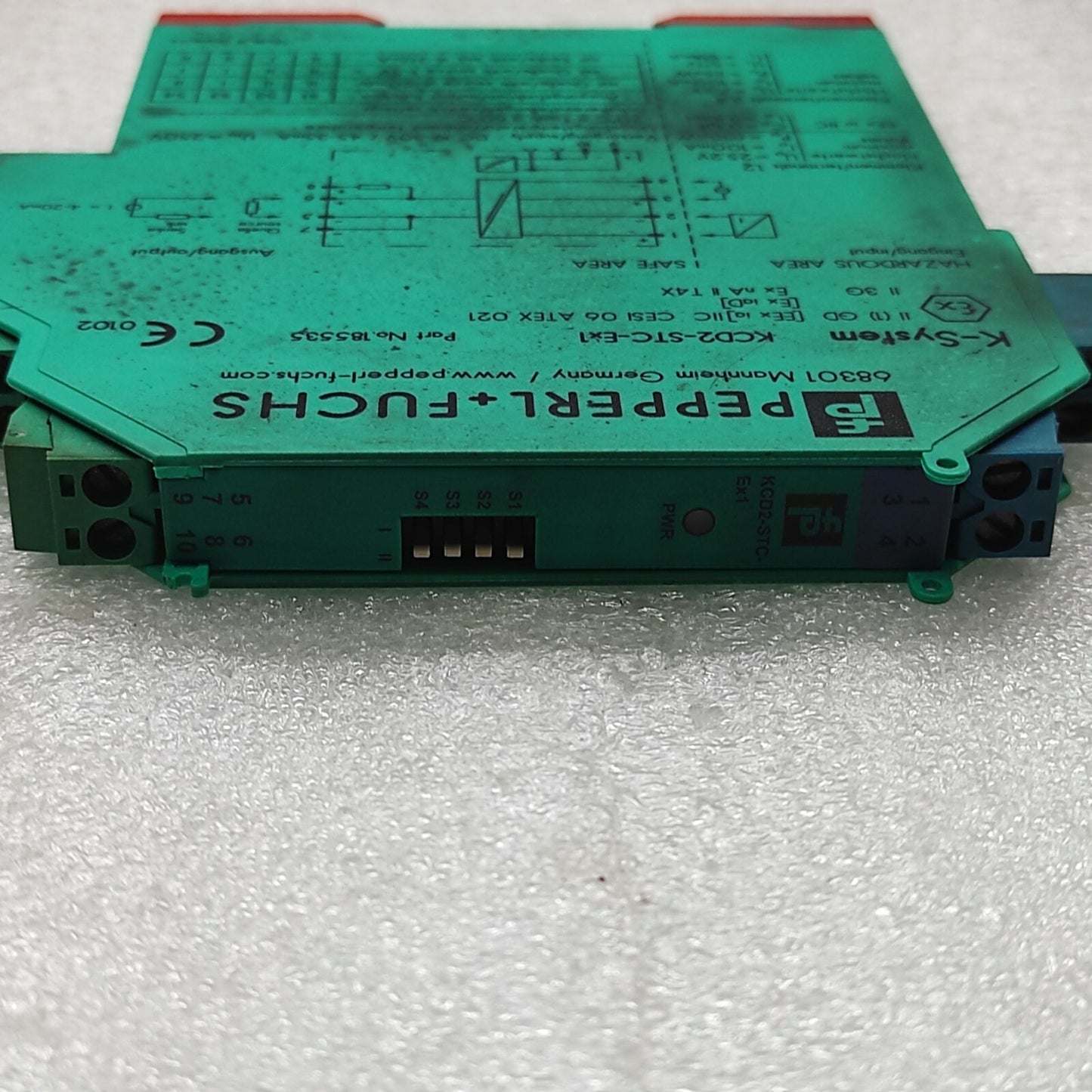 PEPPERL + FUCHS KCD2-STC-EX1 TRANSMITTER POWER SUPPLT 185535 LOT OF 2 UNIT