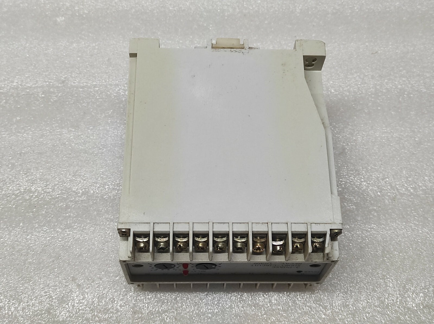 SELCO T2300-04 3-PHASE SHORT CIRCUIT RELAY 110V