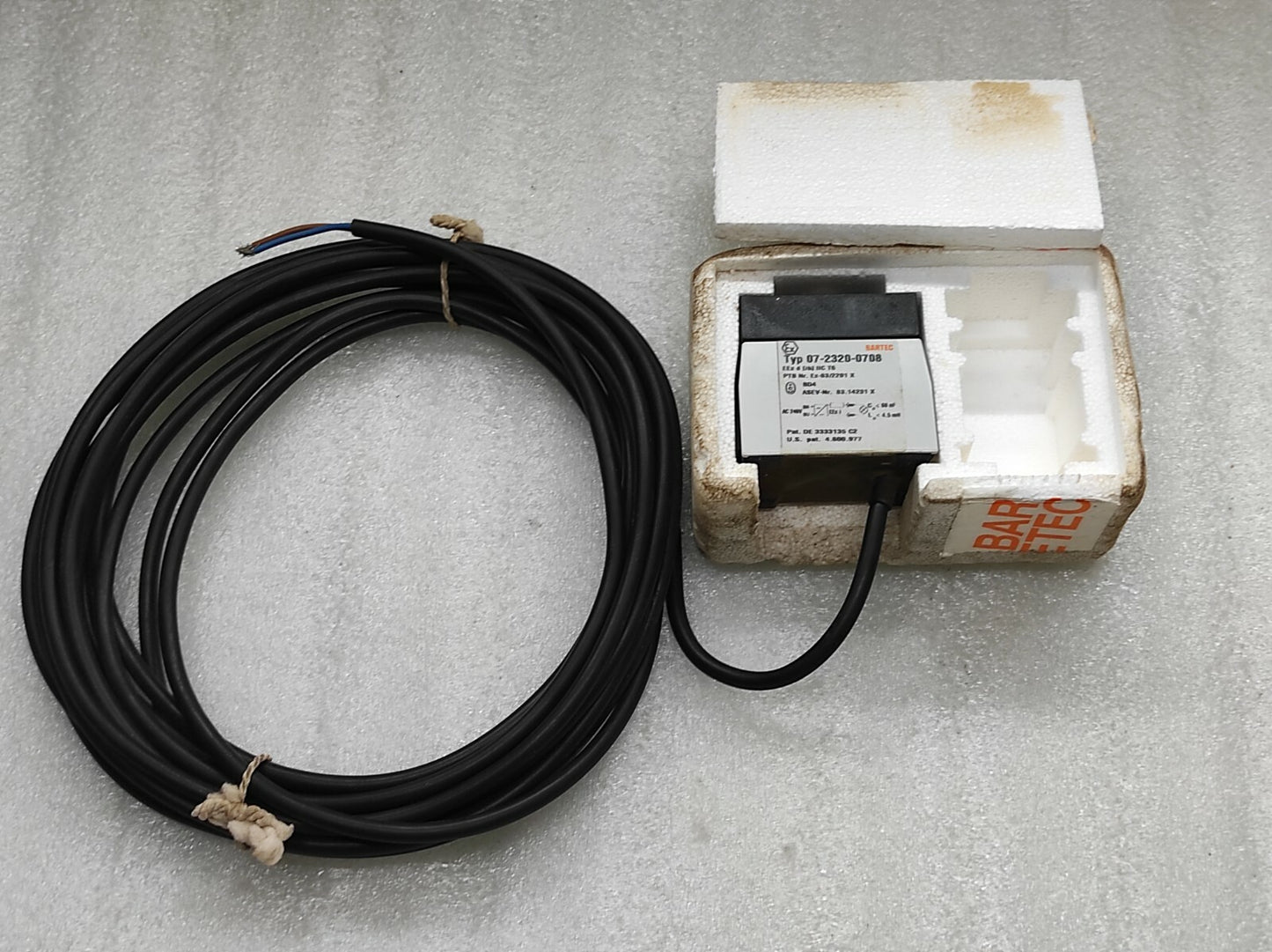 BARTEC TYP 07-2320-0708 INDICATOR LAMP CAMERON 2710990-01-01 240VAC