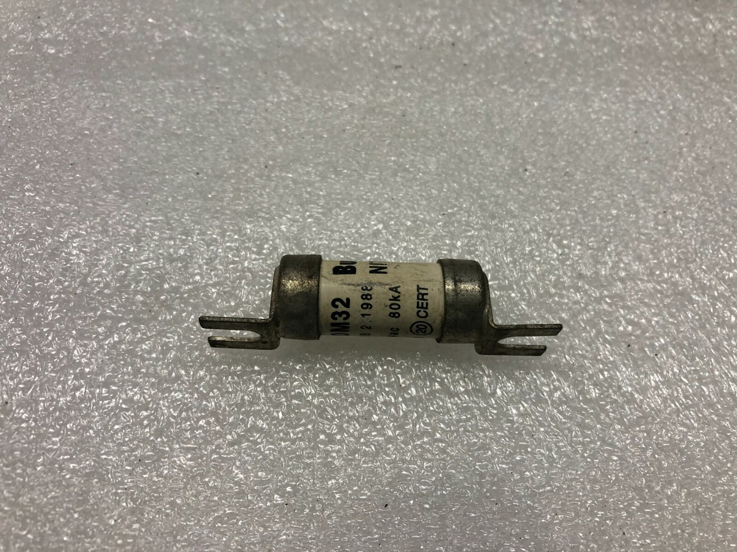 BUSSMANN NITD20M32 FUSE 20A 550VAC LOT OF 12 UNIT